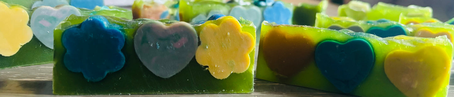 Emerald Glow Kojic Jelly Soap - Love & Bloom Edition