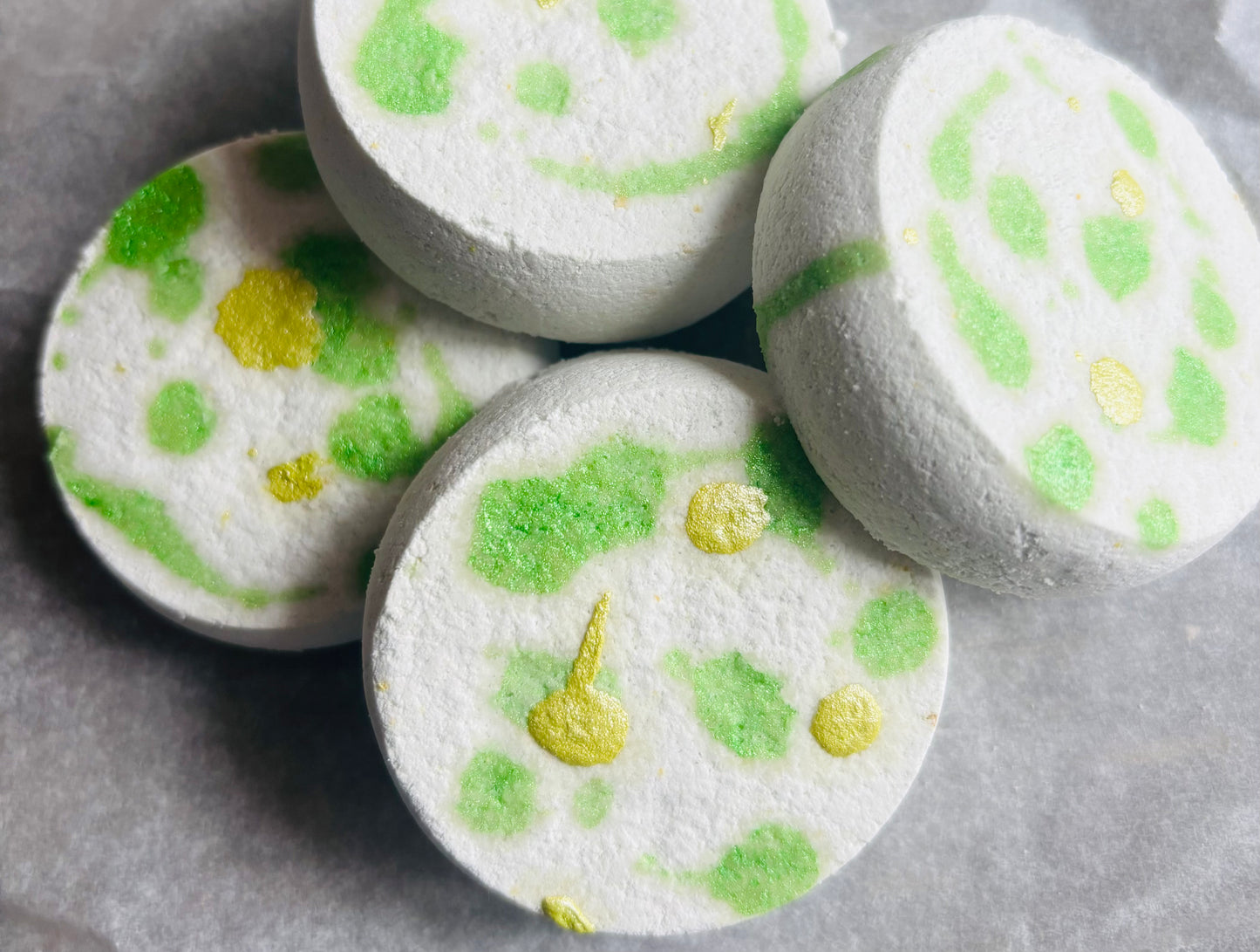 Frankincense + Bergamot Soak Bomb