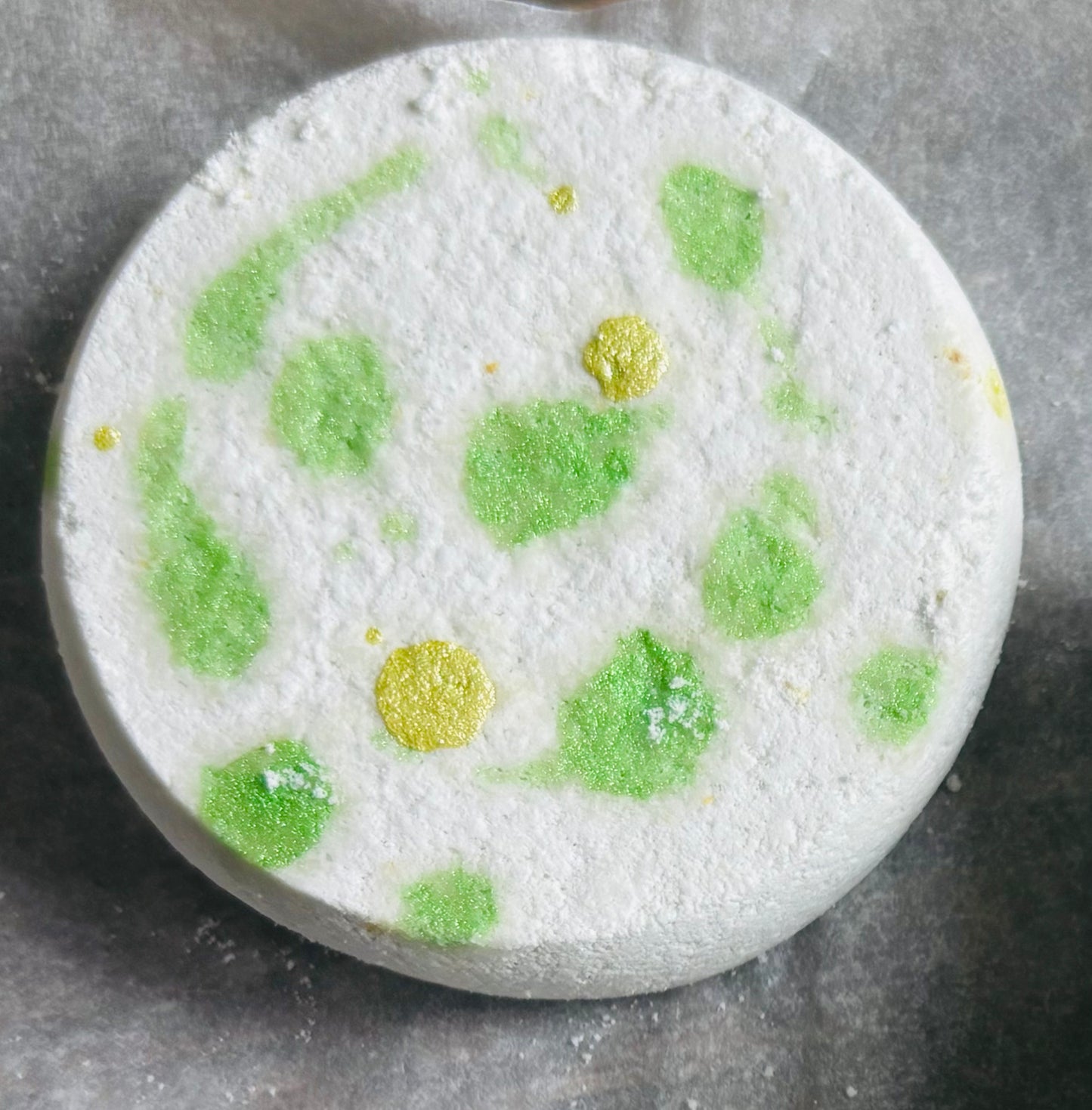 Frankincense + Bergamot Soak Bomb